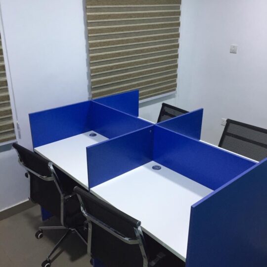 4 Seater Workstation
