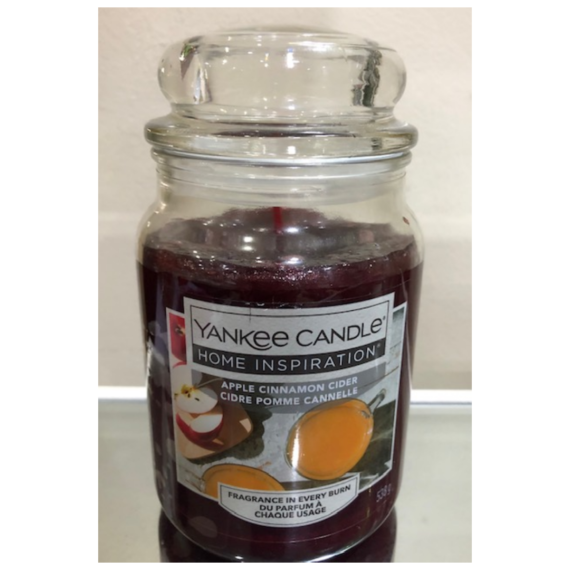 Medium Yankee Candle