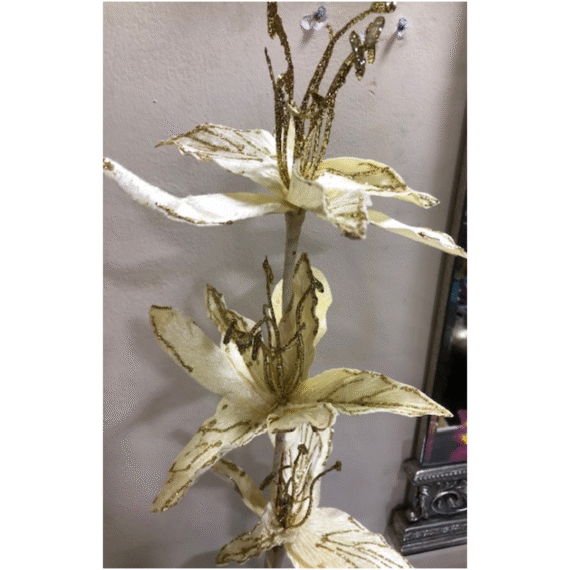 Large  Velvet Lilly Petal