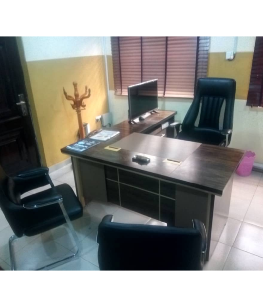 5ft Director's Table