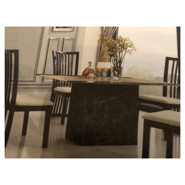 Perra Dining Table