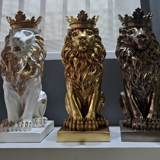 Lion King Table Ornament
